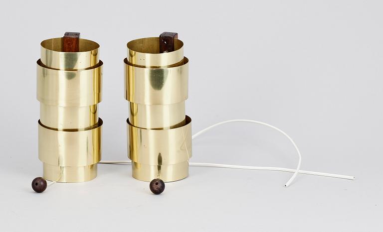 VÄGGLAMPOR, ett par, Hans Agne Jakobsson AB, Markaryd, 1900-talets andra hälft.