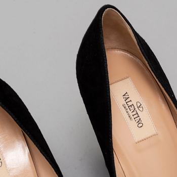 VALENTINO, a pair of suede height heel shoes, size 39.