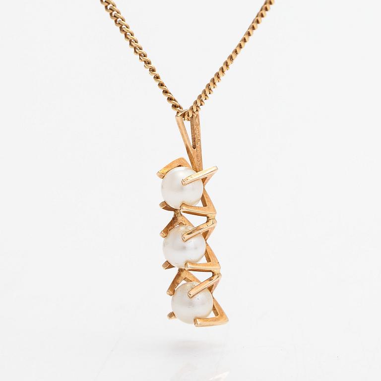 Elis Kauppi, Hänge 14K guld med odlade pärlor, Kupittaan kulta, Åbo och kedja, 14K.