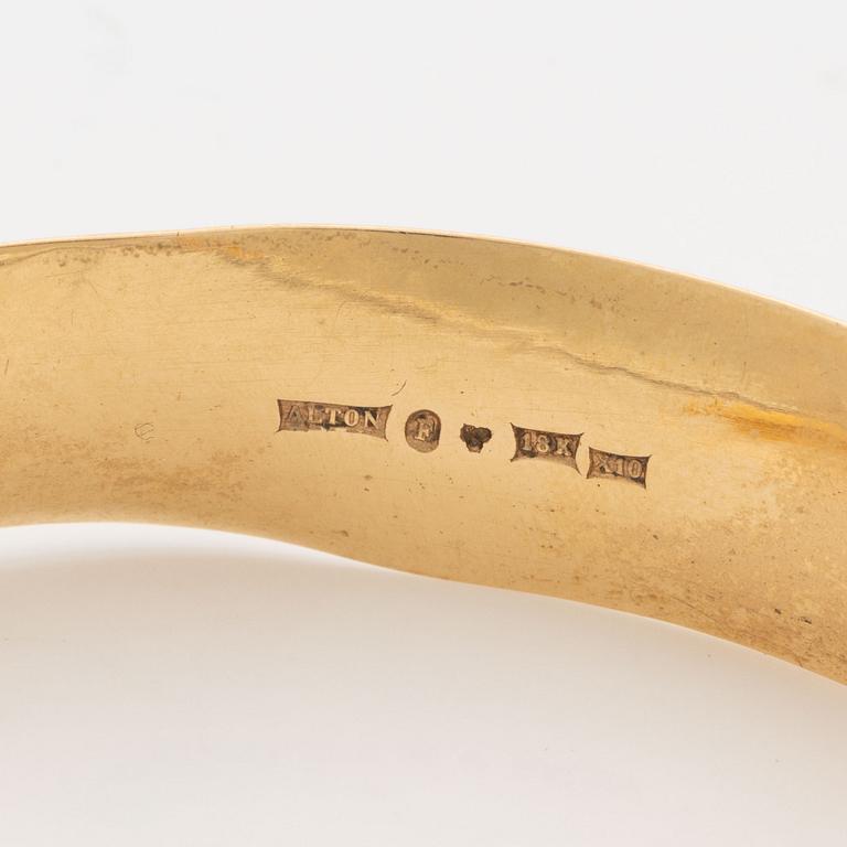 18K gold bangle, Alton.