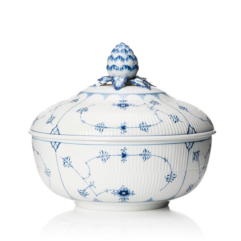A large jubilee Punch Bowl with cover, Royal Copenhagen, 'Musselmalet', 1999.
