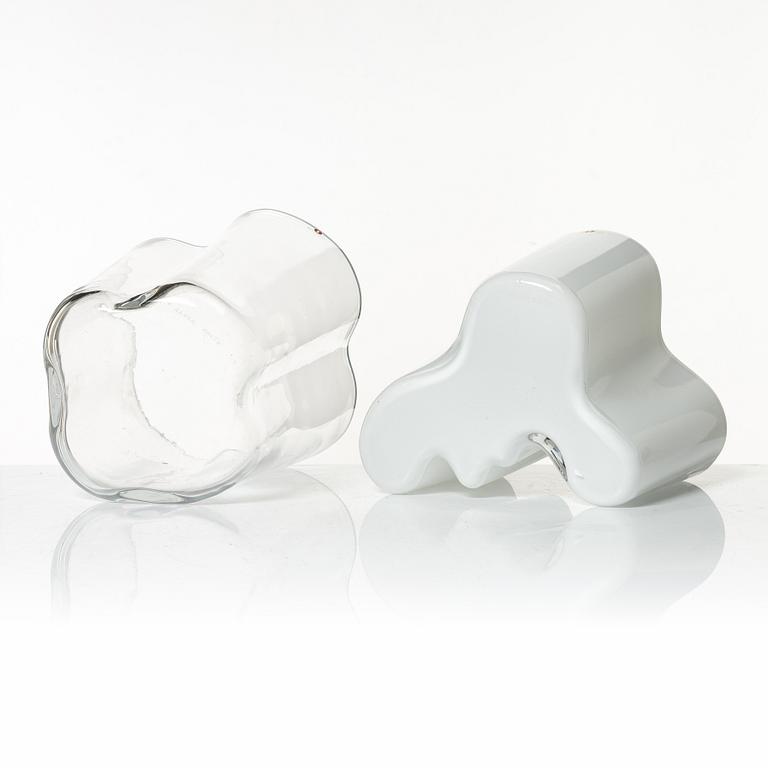 Alvar Aalto, vaser, 3 st och skål "Savoy", glas, samt fat och ljuslykta, Iittala.