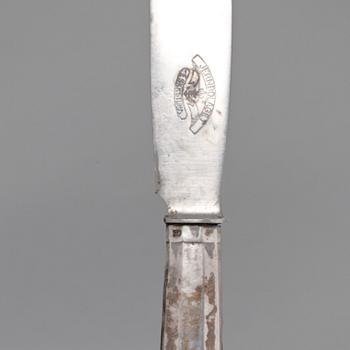KNIVAR, 17 st, silver, August Lundström, Lund, 1907, vikt inklusive stålblad 1020 g.
