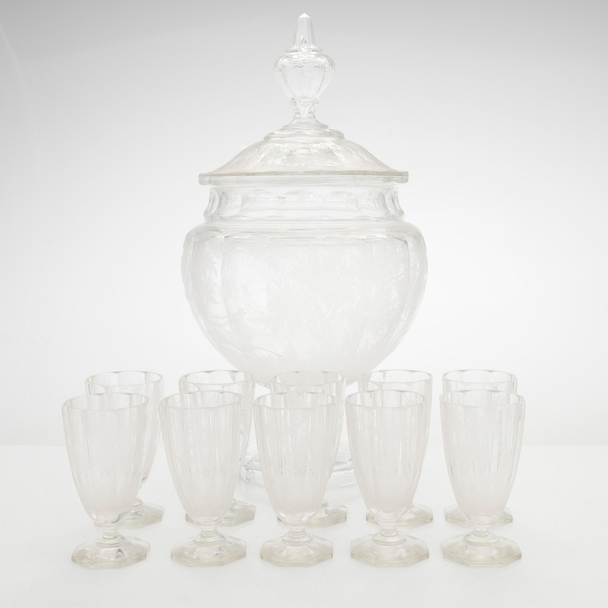 Bålskål med lock och tio glas, 1910-30-tal.