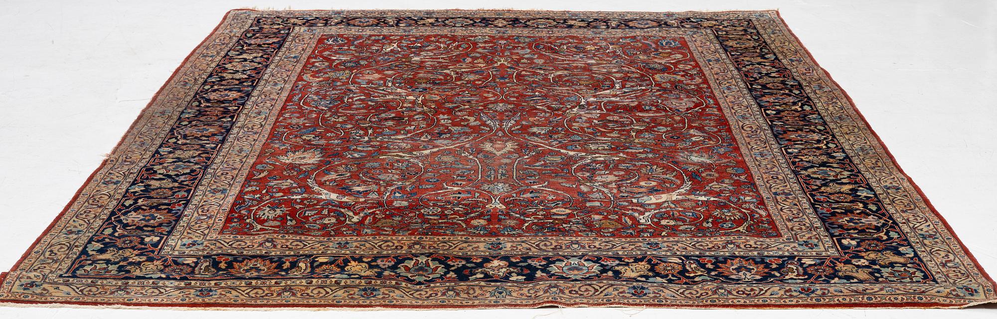 An antique central Persian carpet, c. 307 x 233 cm,