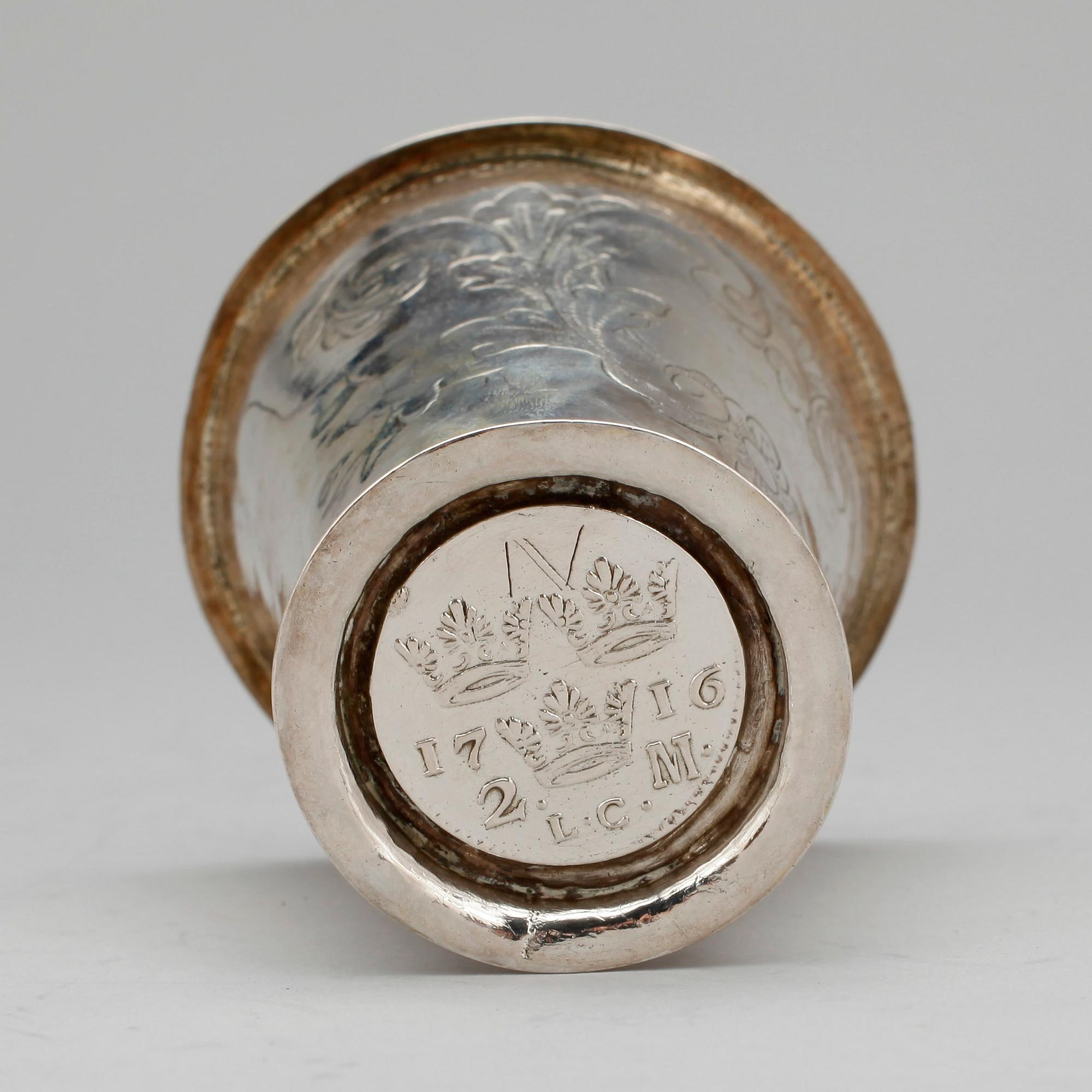 BÄGARE, silver, stämplad EW, Sverige 1700-tal. Vikt ca 58 gram.