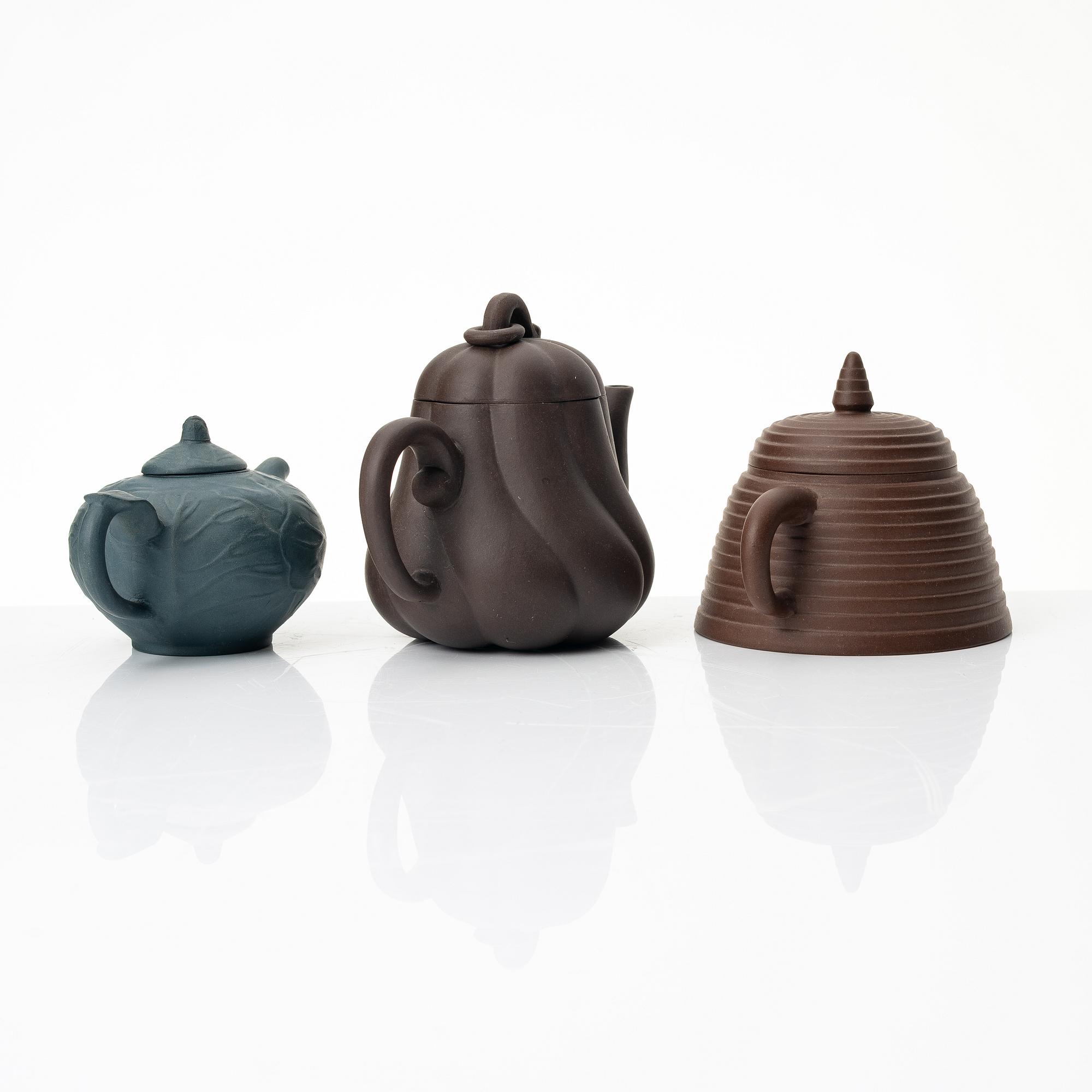 A group of three Chinese yixing 'gongfu' teapots, 1980s.