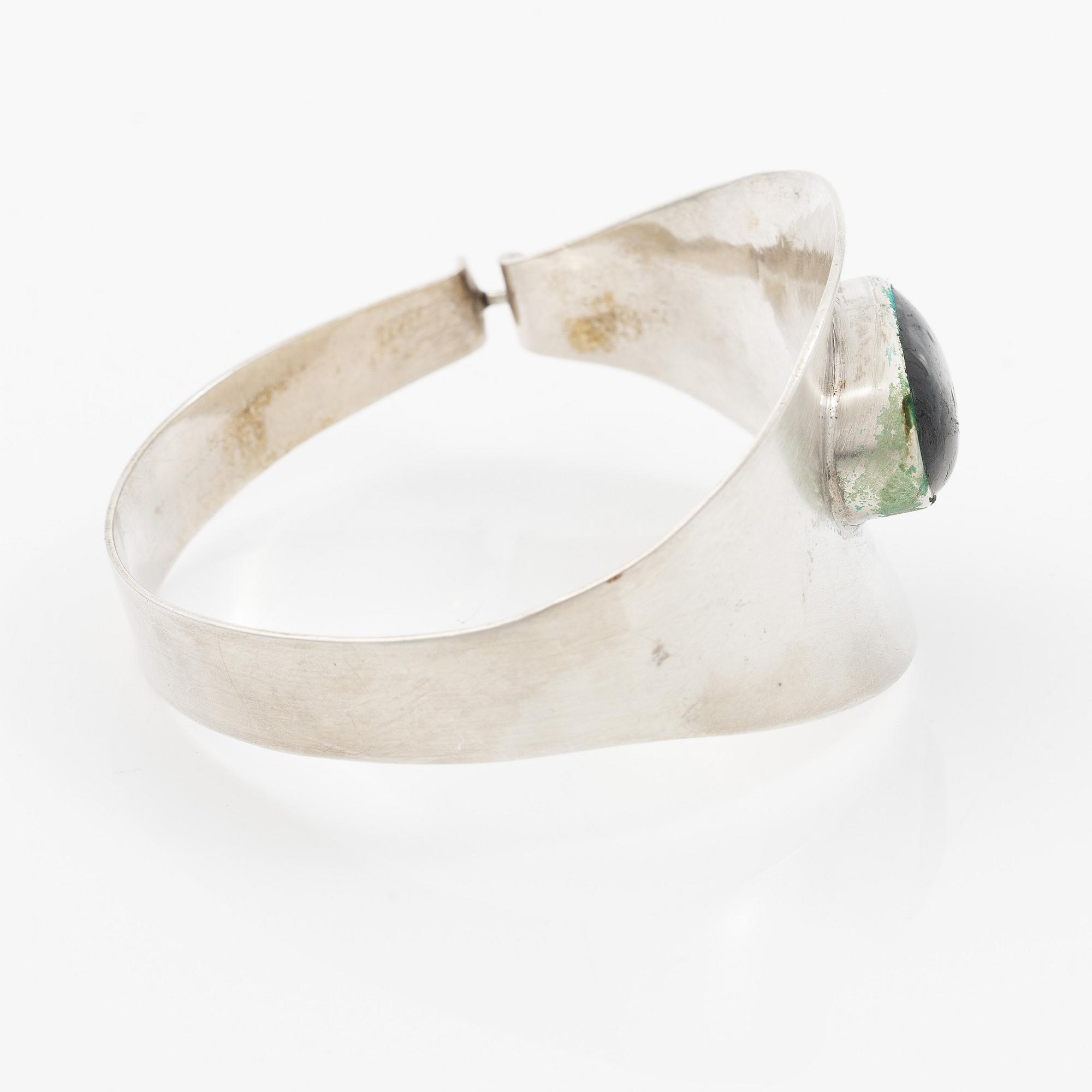 Bracelet silver with bluish stone possibly quartz, GK, Stockholm 1961.