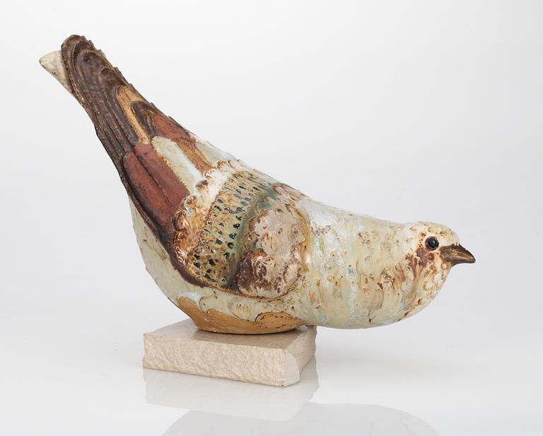 FÅGEL, chamotterat stengods. Thyra Lundgren, sign.