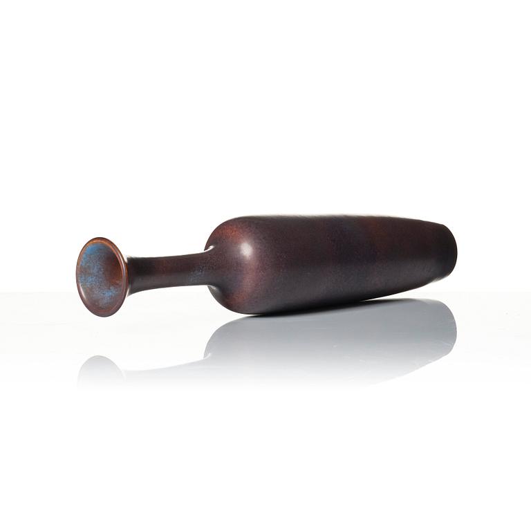 Gunnar Nylund, a stoneware vase, Rörstrand 1950-60s.