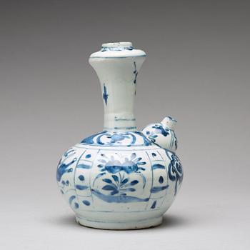 A blue and white kraak kendi, Ming dynasty, Wanli (1573-1620).