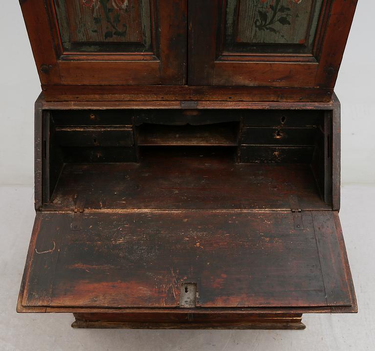 SKRIVSKÅP, allmoge, tidigt 1800-tal.