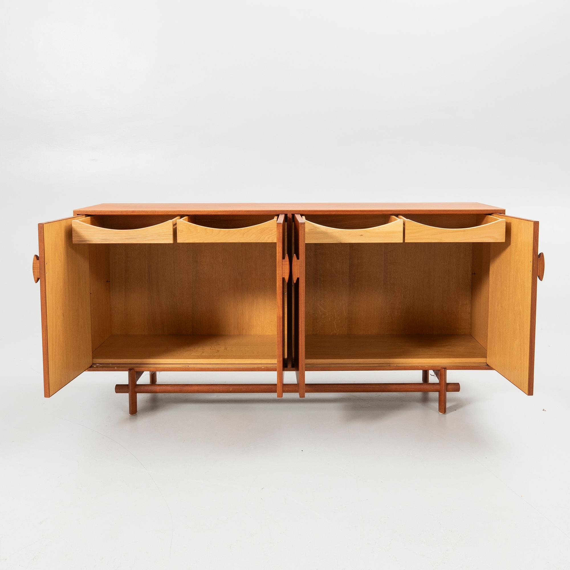 Tove & Edvard Kindt Larsen, sideboard, Seffle Möbelfabrik, 1950s/60s.
