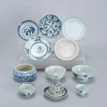 A group of 12 ceramics, Mostly Ming/Qing dynasty, 16-17th century, also 20th century.