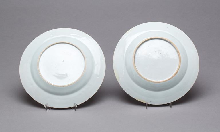 TALLRIKAR, 2 st, Kina, 1700-tal.