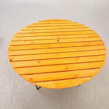 A five pcs garden suite by Arthur Lindquist  model A2, Grythyttan Stålmöber, late 20th century.