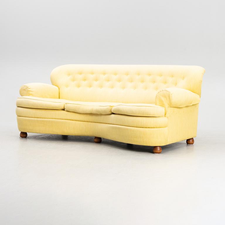 Josef Frank, model 968 sofa, Firma Svenskt Tenn, Sweden.