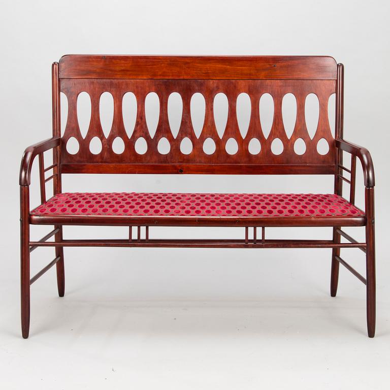 SOFFA och GUNGSTOL, Suomen Tuoli-, Kalusto- ja Sorvaustehdas, Jyväskylä & Muurame, 1906-1910.