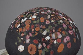 BORDSLAMPA SAMT SKULPTURER, 2 st, glas, Monica Backström, Kosta Boda, 1970-tal.