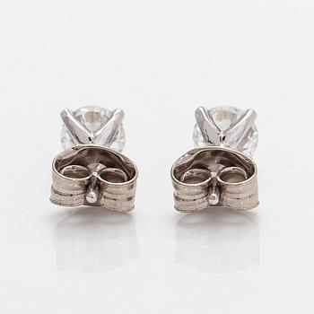 Örhängen, briljantslipade diamanter totalt 1,00 ct, 14K vitguld.