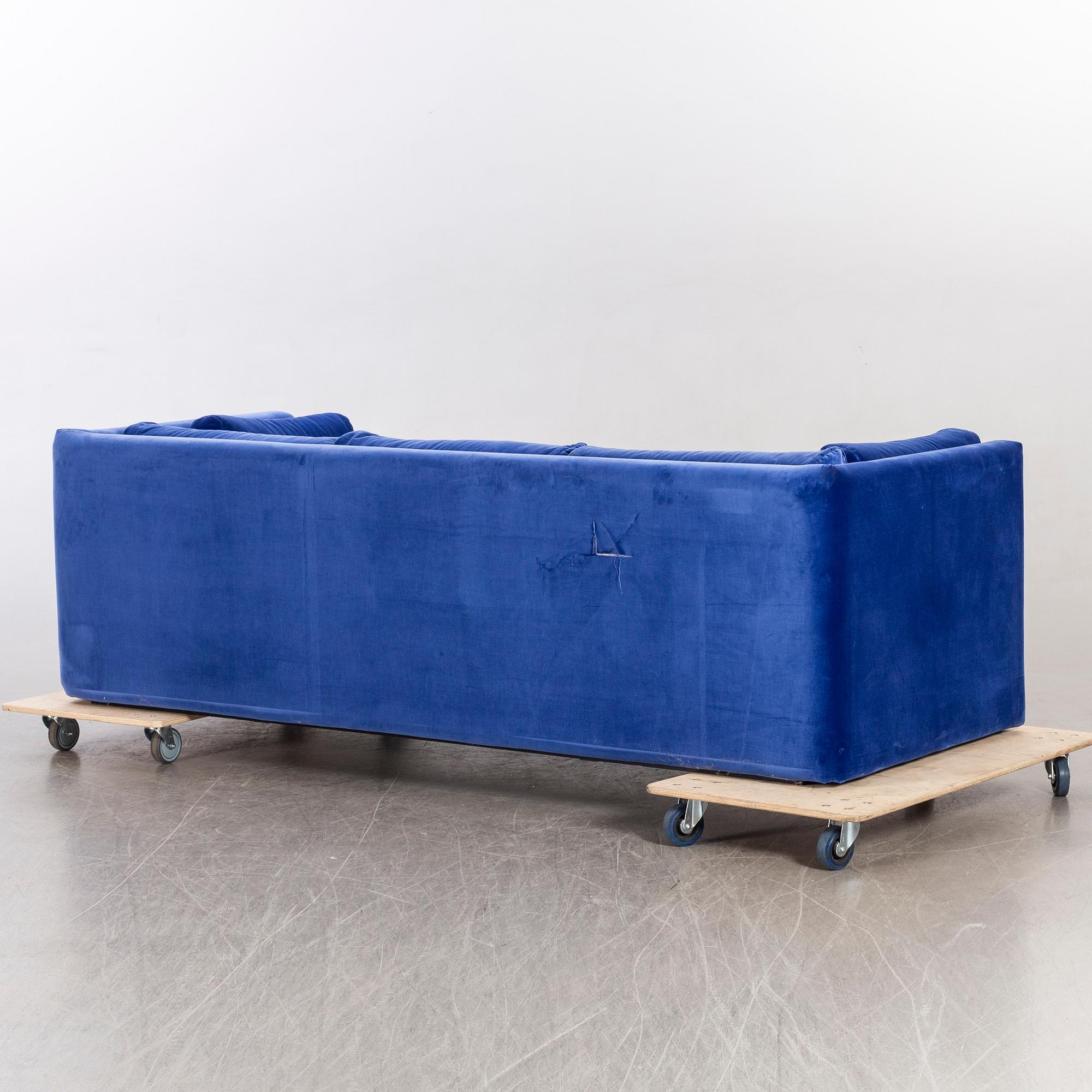 HAY, a 'Hackney' sofa and a footstool. - Bukowskis