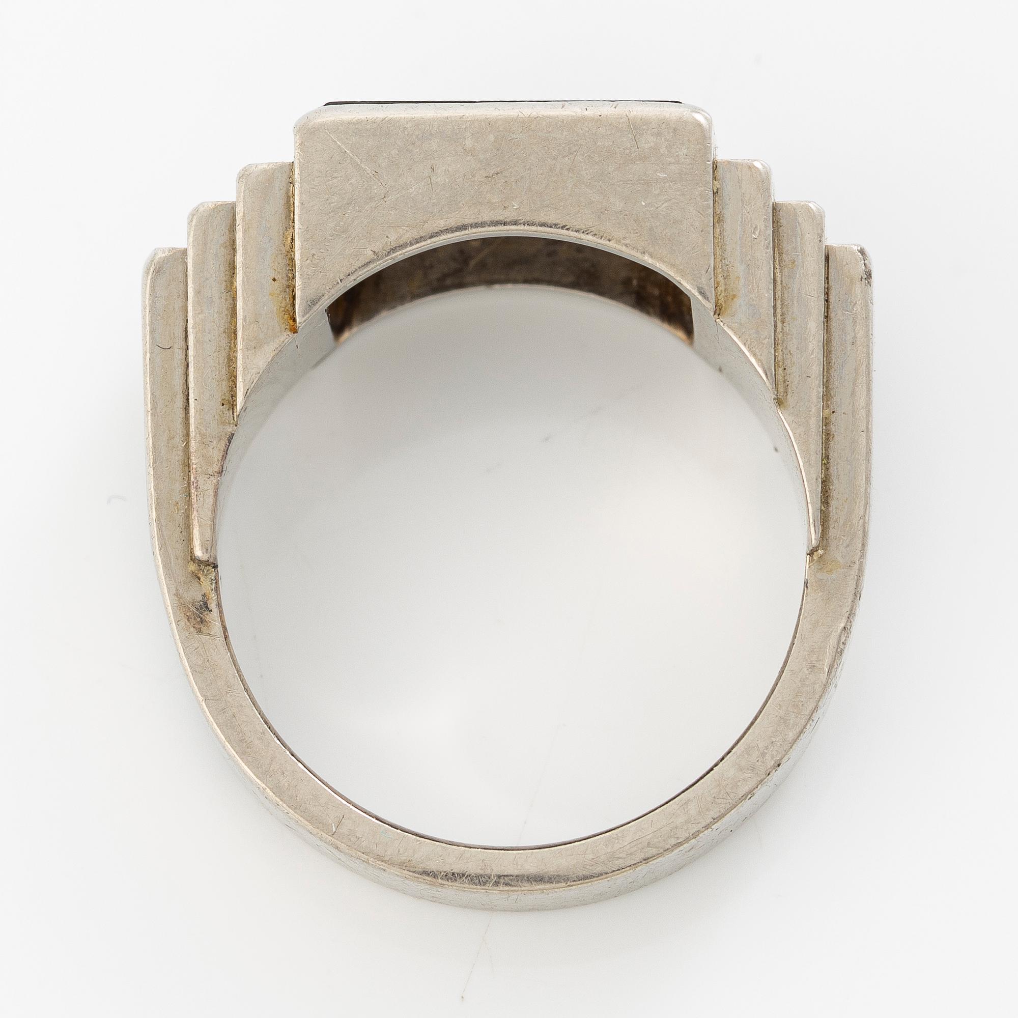 Ring, CG Hallberg, 18K white gold with black stone.