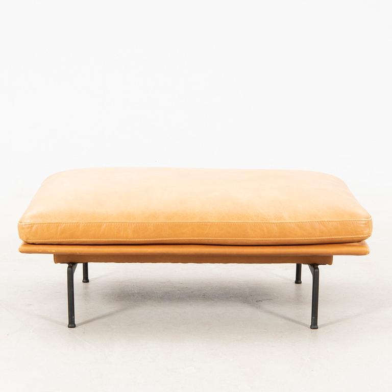 Andersen & Voll fotpall "Outline pouf" för Muuto Danmark 2000-tal.