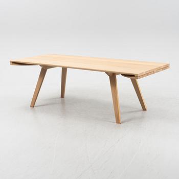 Ilse Crawford, a 'Together' oak dining table, De La Espada, Portugal.