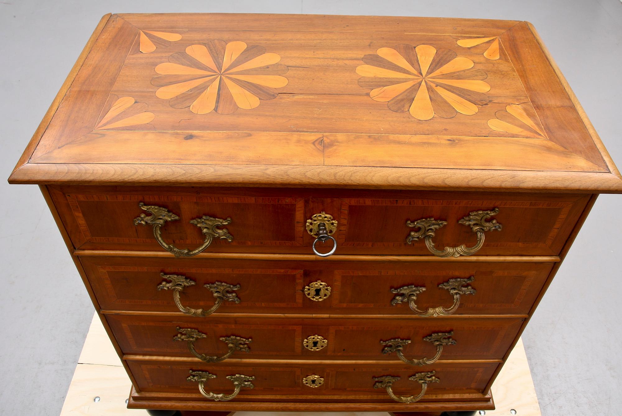 BYRÅ, barock/barockstil, 1700-1900-tal.