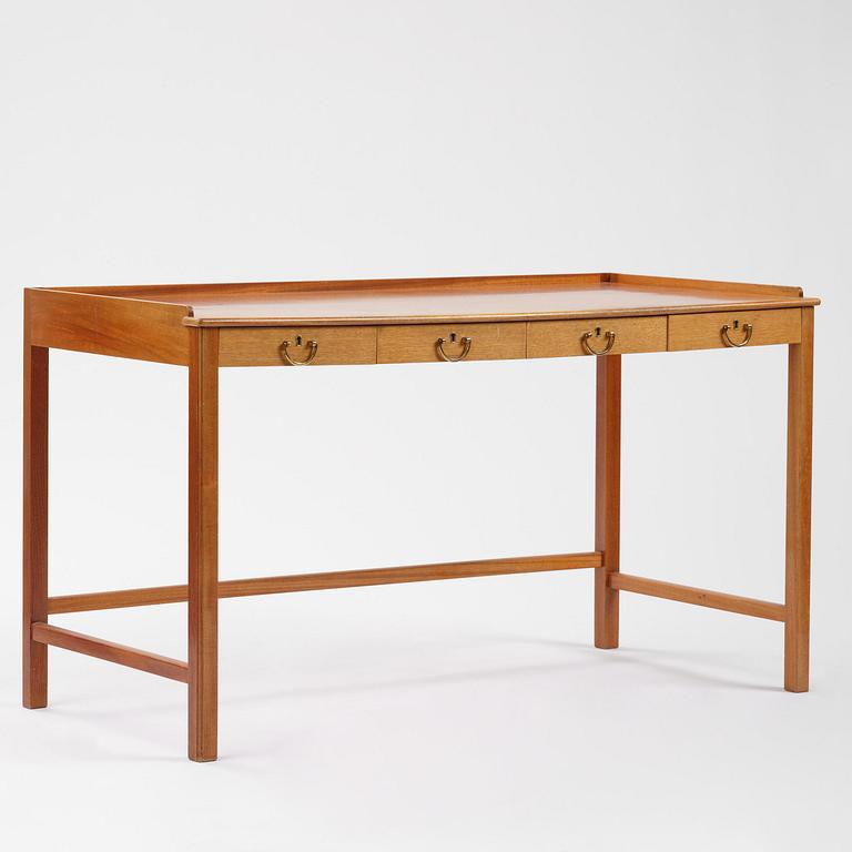 Josef Frank, skrivbord, variant av modell B 2115, Firma Svenskt Tenn, 1900-talets mitt.