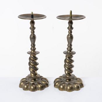 Ljusstakar ett par, barockstil, 1900-talets första hälft..