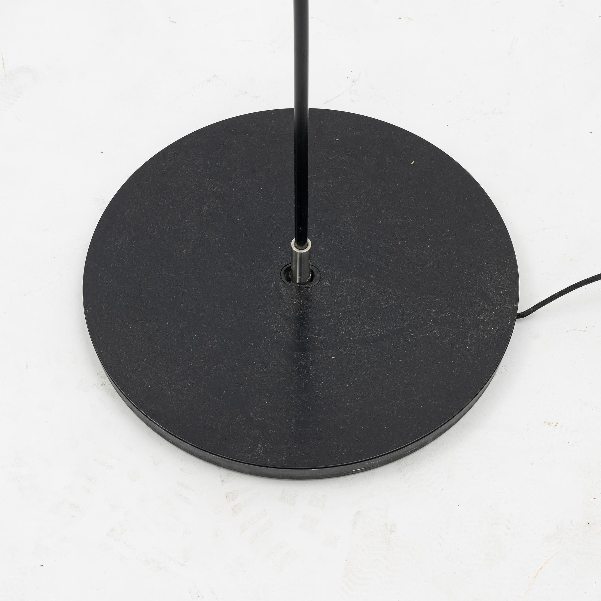 Harrit-Sørensen & Samson, golvlampa "320 Snowdrop" Le Klint Danmark 2000-tal.