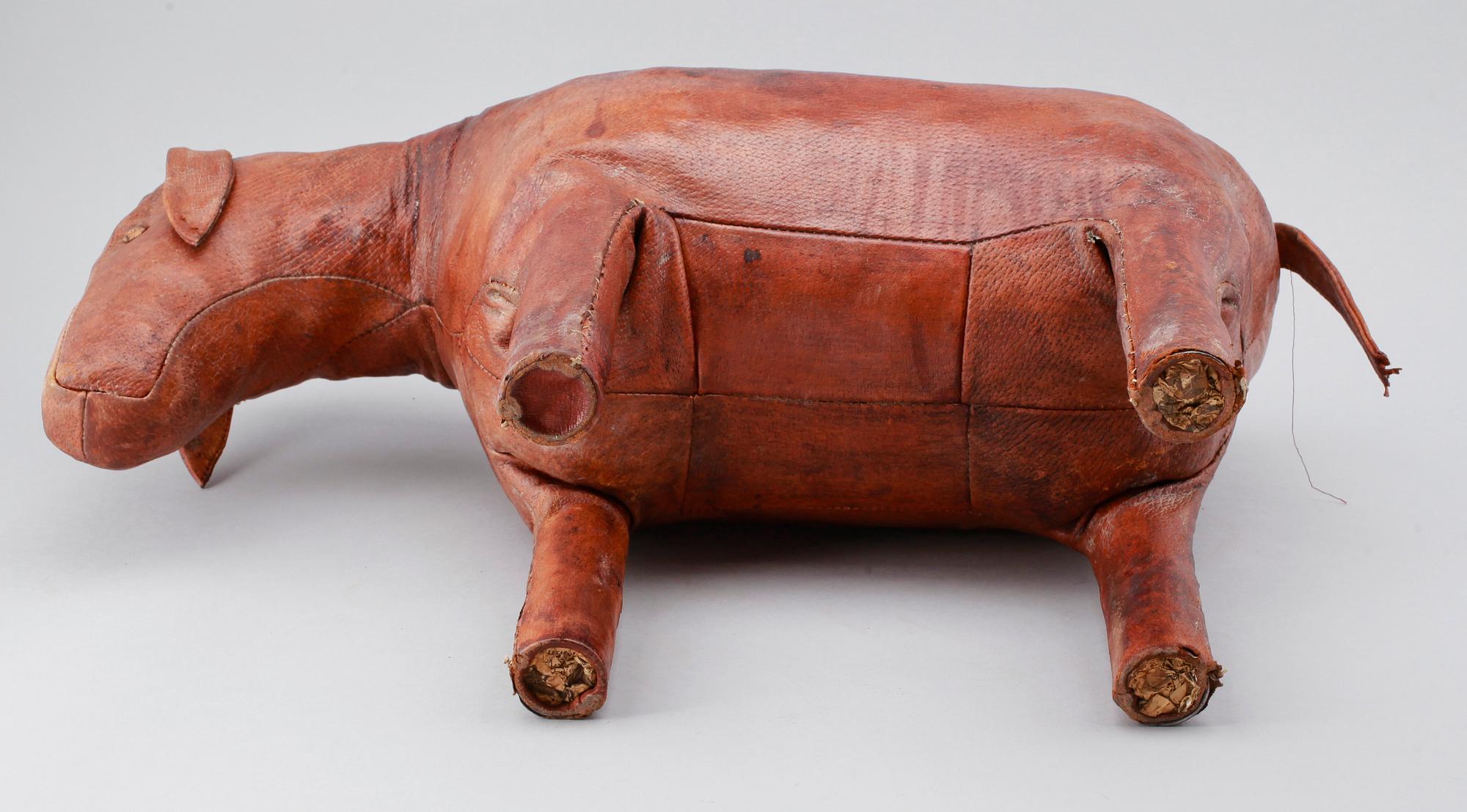 FOTPALL, läder, Dimitri Omersa & Co, 1900-talets andra hälft.