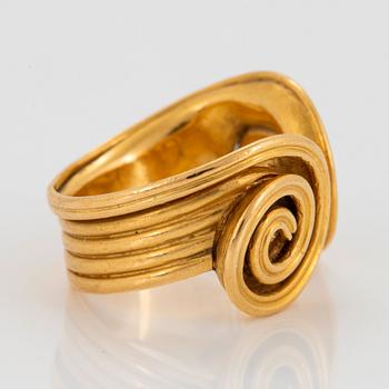 An 18K gold Ilias Lalaounis ring.