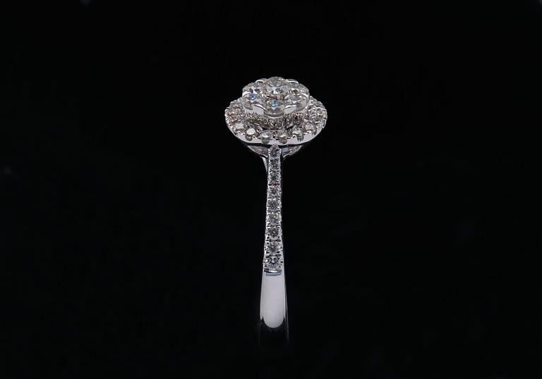 A RING, brilliant cut diamonds c. 0.50 ct. 18K white gold. Weight 3,3 g.