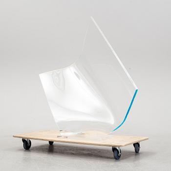 Jan Naliwajko, skulptur, plexi, signerad och daterad 1986.
