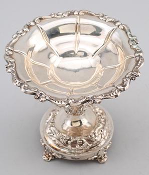 SKÅL PÅ FOT, silver, Emanuel Forssman, Växjö 1854. Vikt ca 247 gram.