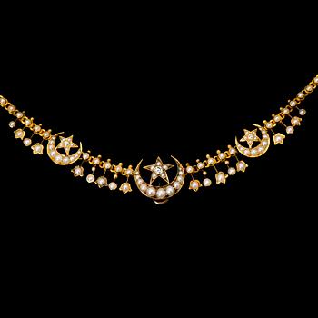 A NECKLACE, oriental pearls, old cut diamonds, 14K gold, late 19th century.