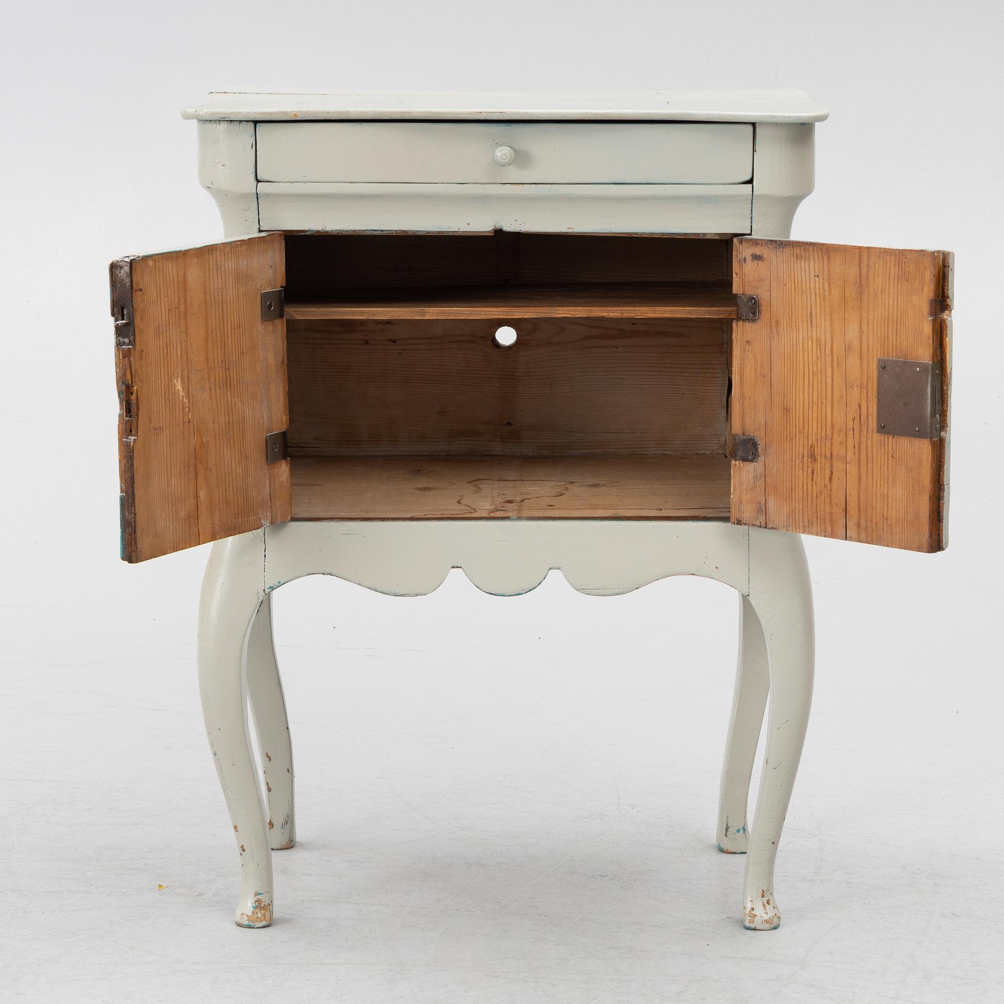 A cupboard, Rococo, 18th century.