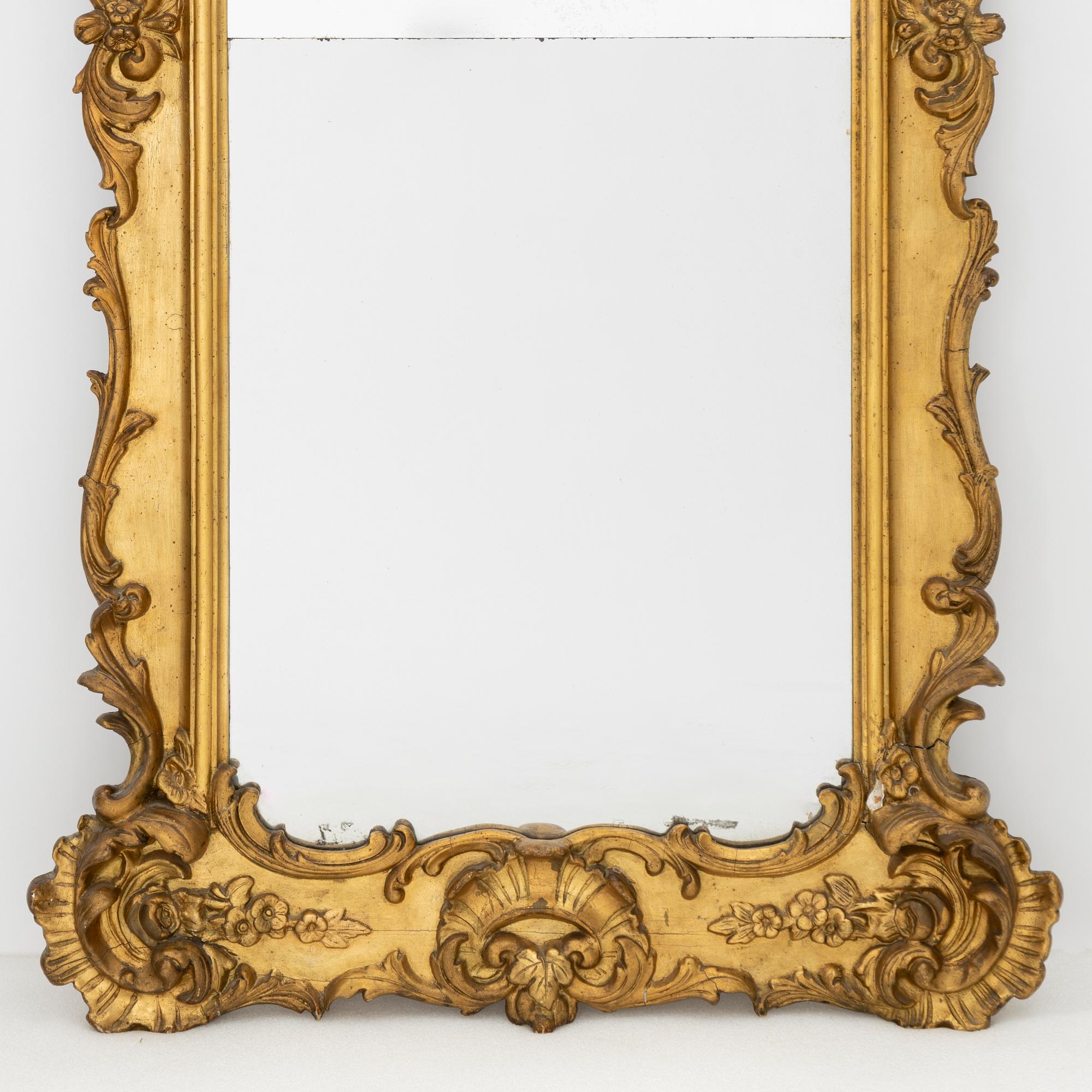Mirror, Rococo style, second half of the 19th century.