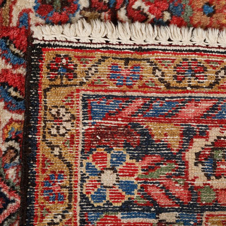 MATTA, troligen Hamadan, 214 x 142 cm.