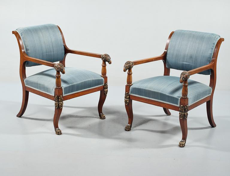 KARMSTOLAR, ett par, empire, 1800-talets första hälft.