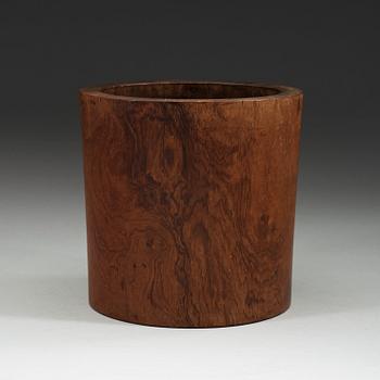 A Huanghuali brushpot, Qing dynasty presumably 18th century.
