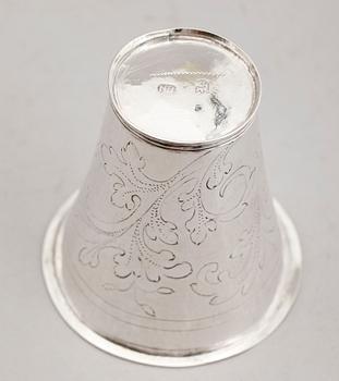 BÄGARE, silver, Henrik Nourin, Norrköping 1730-1774. Vikt ca 58 g.