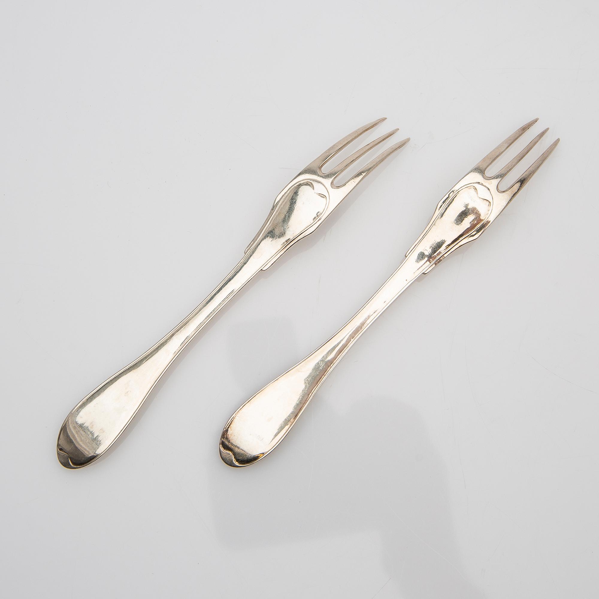Dessert forks, 6 pcs, silver, possibly early 19th century.