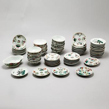 A collection of Chinese porcelain tableware,