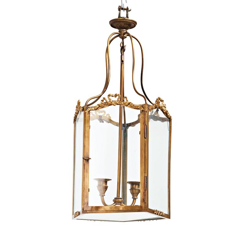 A Louis XVI-style 20th century two-light lantern.