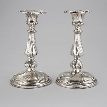 LJUSSTAKAR, ett par, silver, Gustaf Möllenborg, Stockholm, 1850.