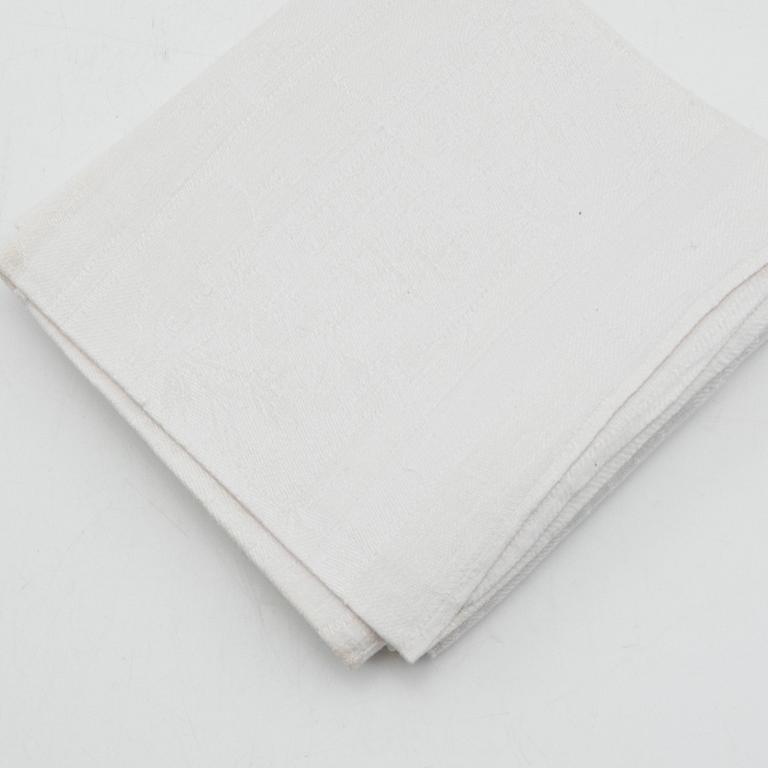 Napkins a total of 73 pcs damask various patterns first half of the 20th century.