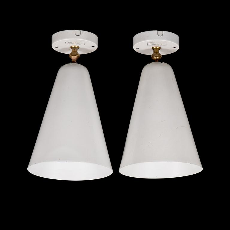 Paavo Tynell, A pair of mid 20th century spotlights model A2-1 / 17, Idman, Finland.